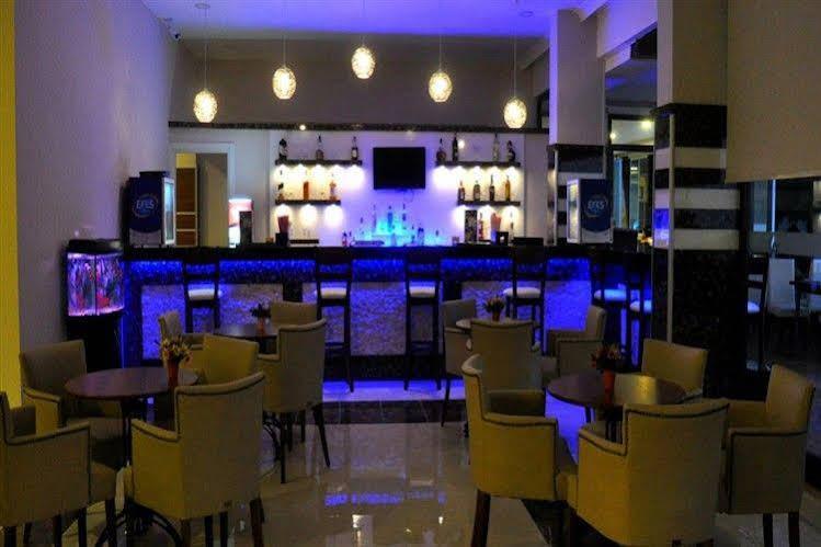 קוסדסי Comfort Ada Class Hotel מראה חיצוני תמונה