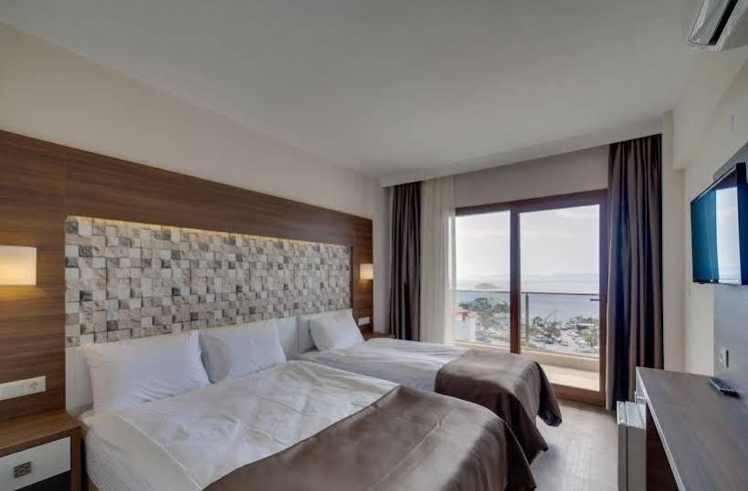 קוסדסי Comfort Ada Class Hotel מראה חיצוני תמונה
